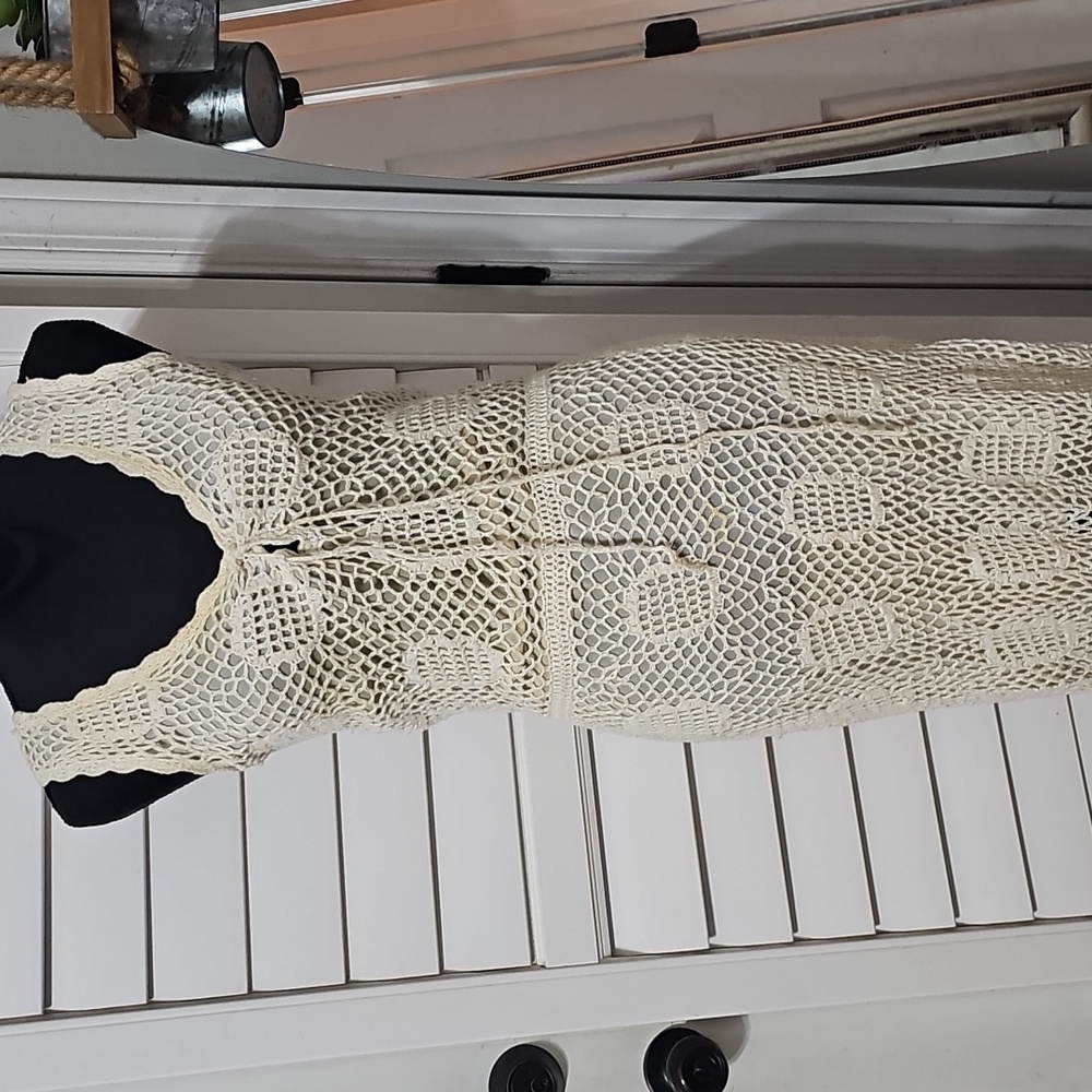Monroe & Main Ivory Crochet Sleeveless Dress